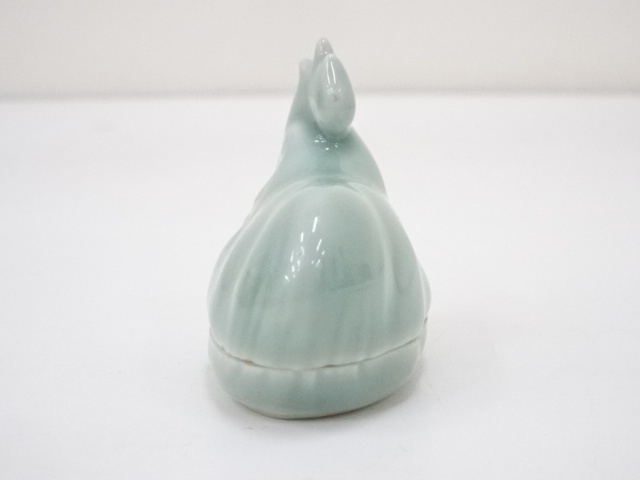 道具 ] - 道具 京焼 石田来之助造 青磁鶏香合（共箱） | ネット